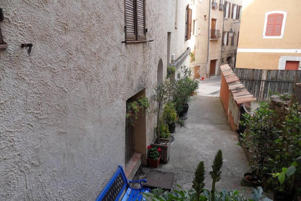 L'Appart A Cotignac, Tout Compris, Calme Et Confort Экстерьер фото